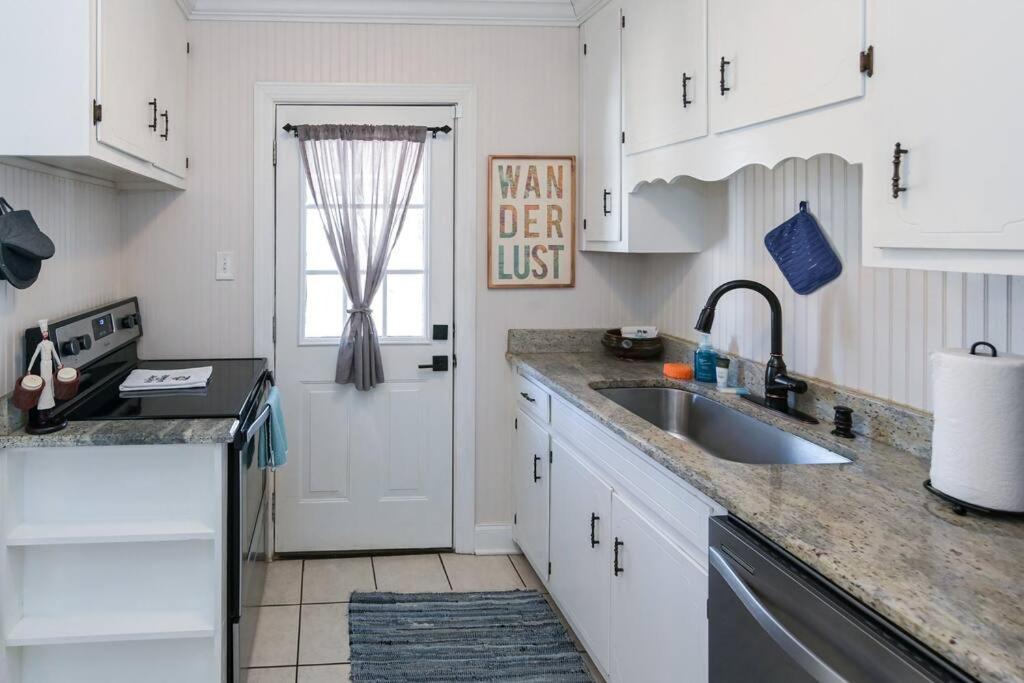 Peaceful Home In Downtown Huntsville With Nice Back Patio! Εξωτερικό φωτογραφία